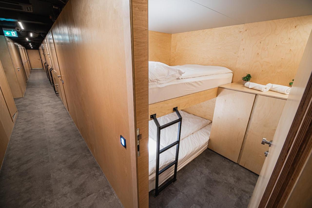 Dragons Dream Hostel ลูบลิยานา ภายนอก รูปภาพ